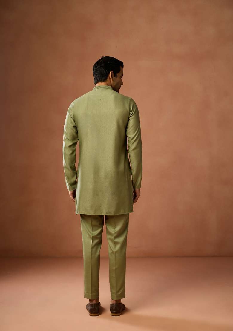 Green Solid Silk Blend Kurta Set For Men - Indya