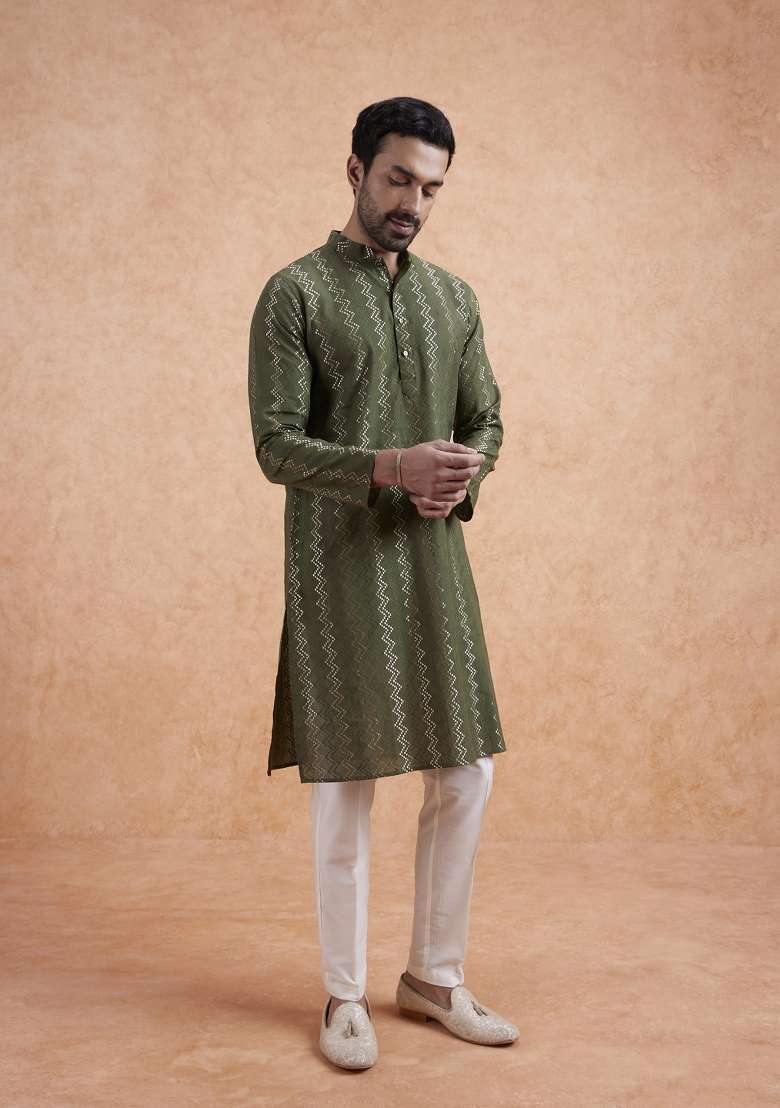 Green Textured Silk Blend Kurta Set For Men - Indya