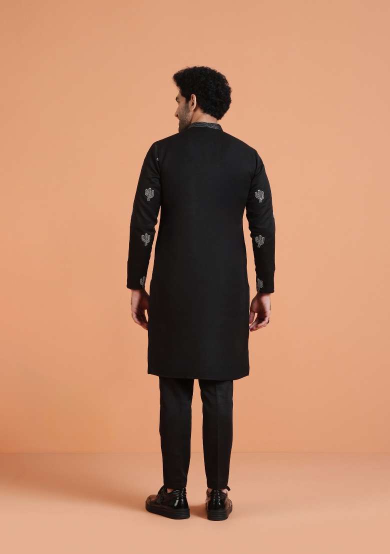 Black Embroidered Silk Blend Kurta Set For Men - Indya