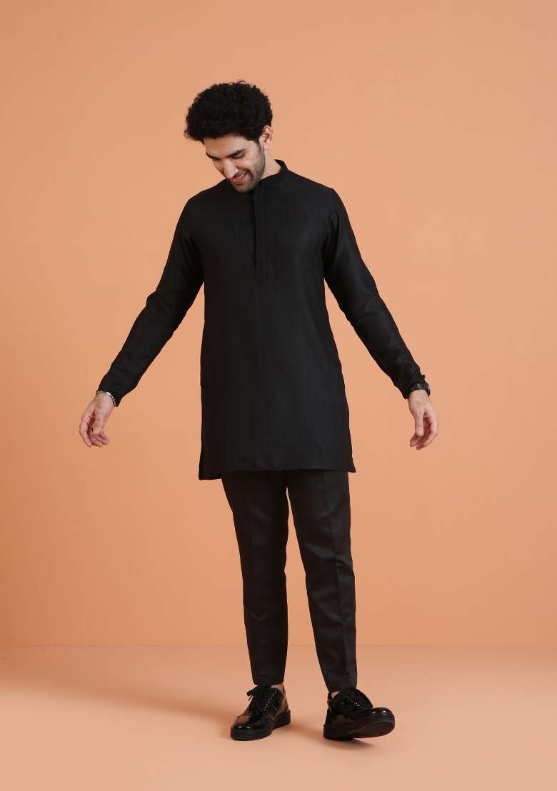 Black Solid Silk Blend Kurta Set For Men - Indya