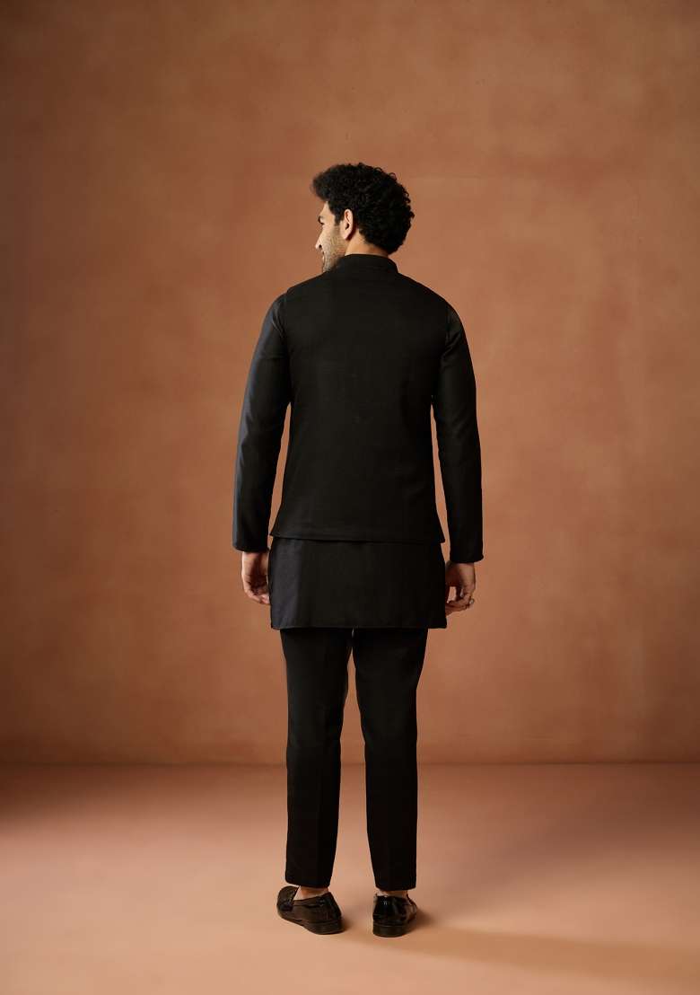 Black Embroidered Silk Blend Kurta Jacket Set For Men - Indya