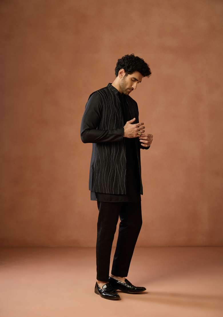 Black Embroidered Silk Blend Kurta Jacket Set For Men - Indya