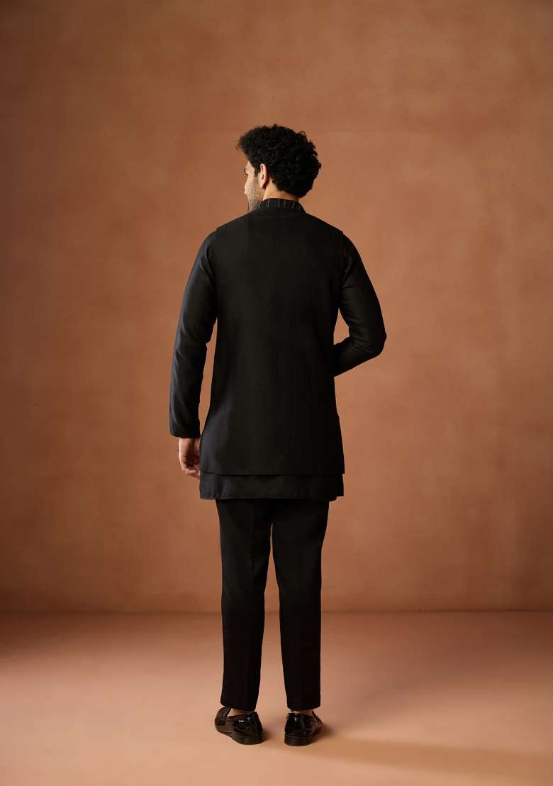 Black Embroidered Silk Blend Kurta Jacket Set For Men - Indya