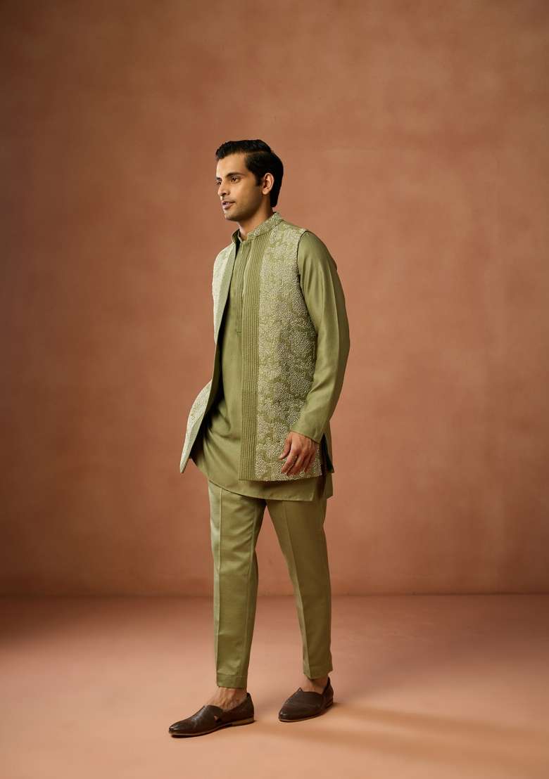 Green Embroidered Silk Blend Kurta Jacket Set For Men - Indya