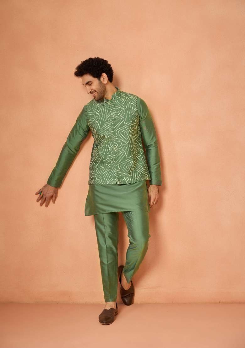 Green Embroidered Silk Blend Kurta Jacket Set For Men - Indya