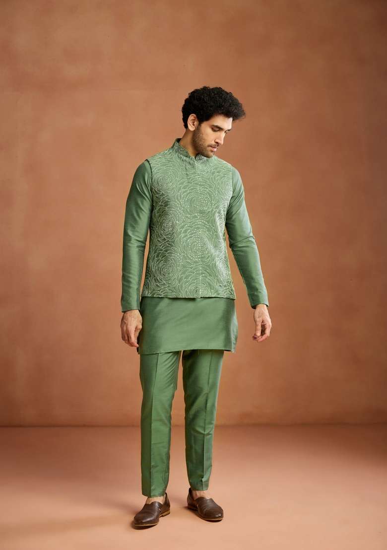 Green Embroidered Silk Blend Kurta Jacket Set For Men - Indya