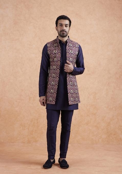 Maroon Textured Silk Blend Kurta Jacket Set For Men
