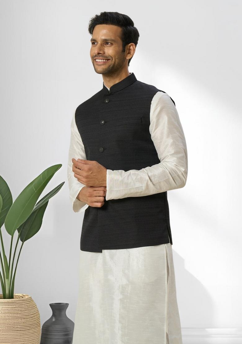Black Solid Silk Kurta Set For Men - Indya