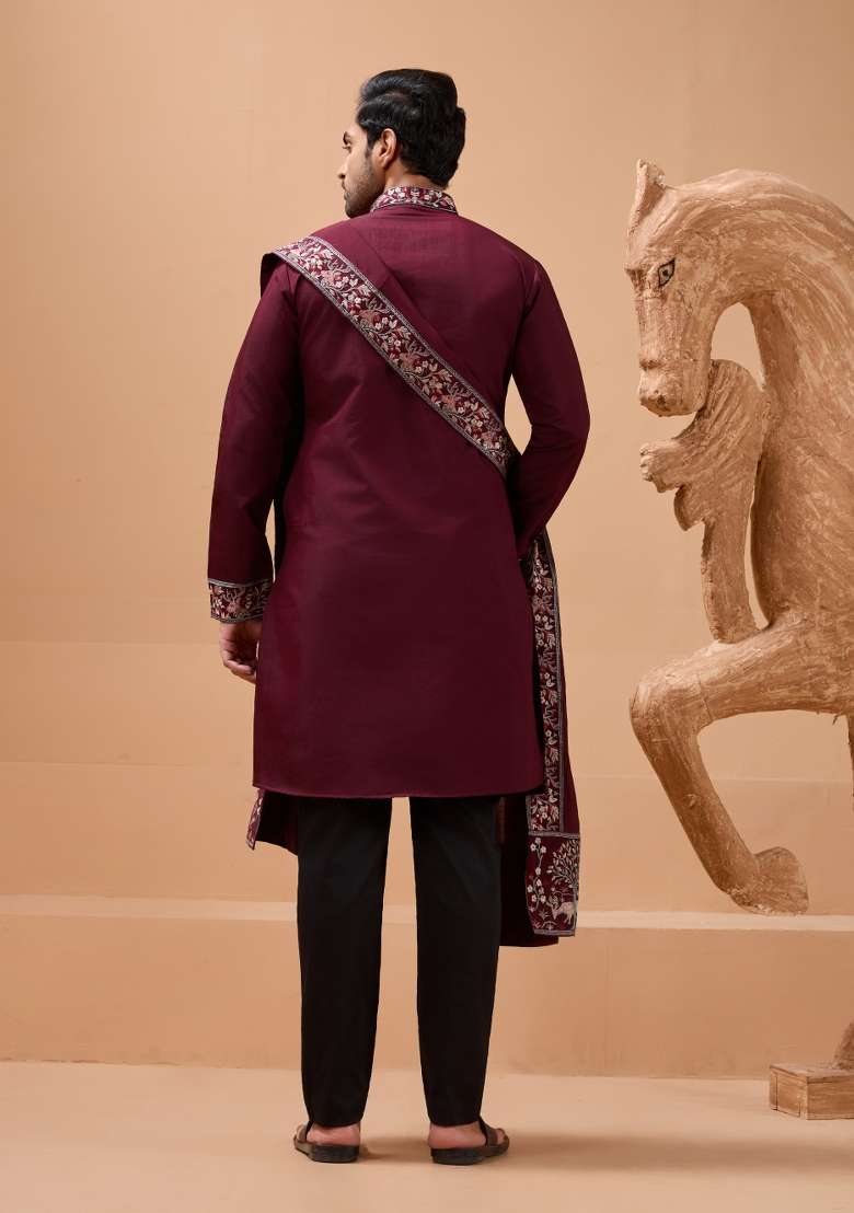 Maroon Embroidery Silk Blend Kurta Set For Men - Indya