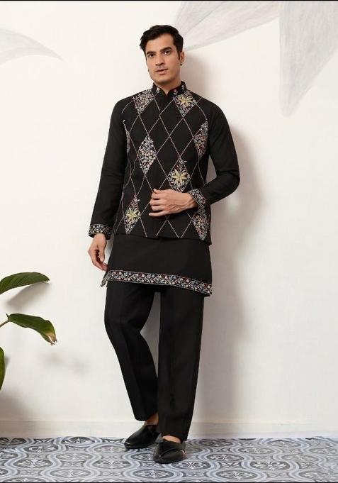 Black Embroidery Silk Kurta Set For Men