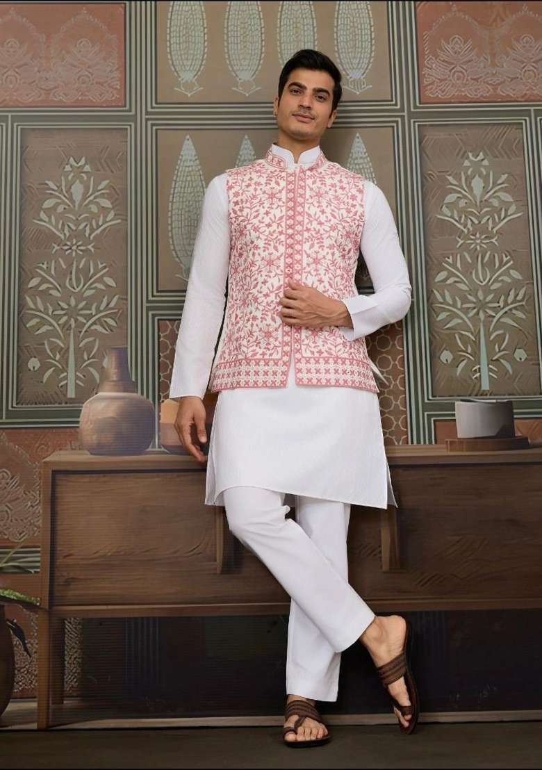 Pink Embroidery Silk Blend Kurta Set For Men - Indya