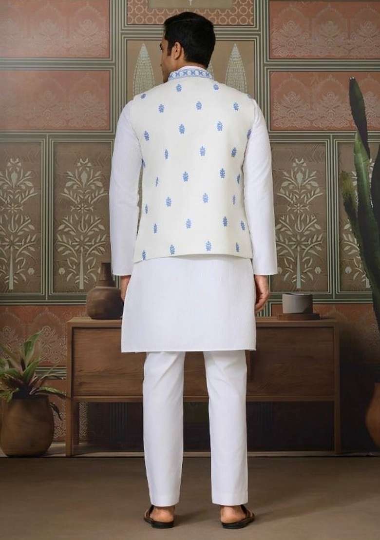 Sky Blue Embroidery Silk Blend Kurta Set For Men - Indya