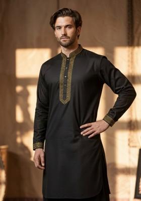 Black Embroidery Cotton Kurta For Men