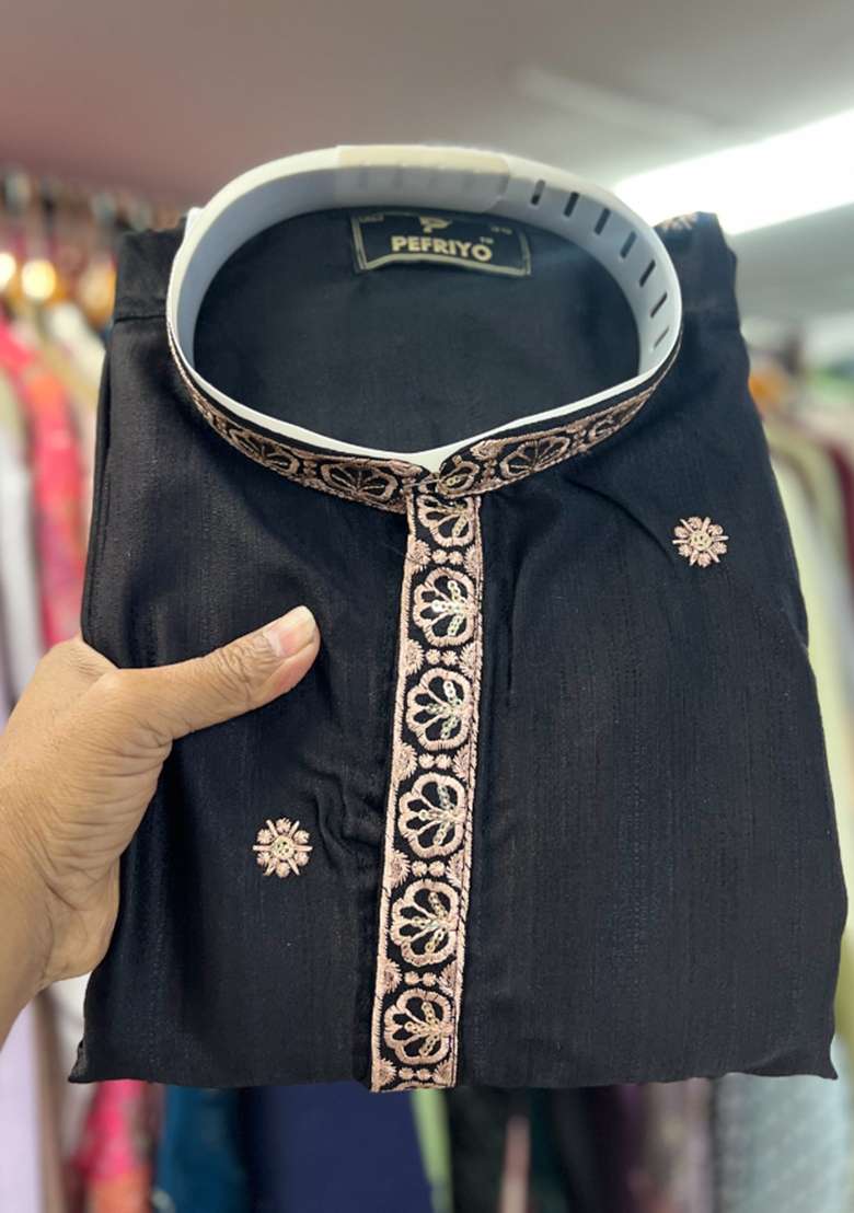 Black Embroidery Silk Men Kurta Set - Indya