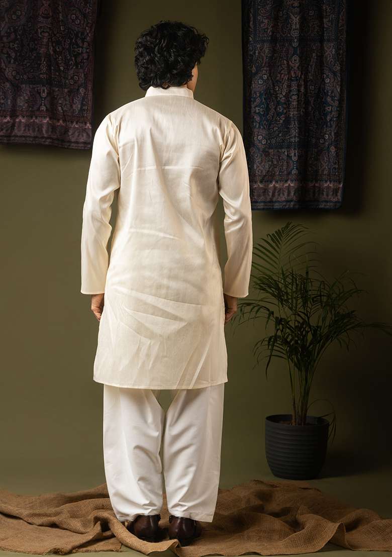 Off White Embroidery Silk Kurta For Men - Indya