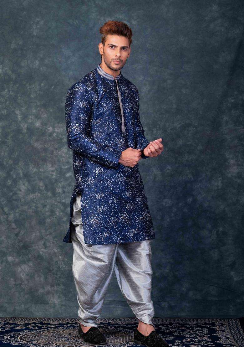 Navy Blue Embroidery Silk Kurta For Men - Indya