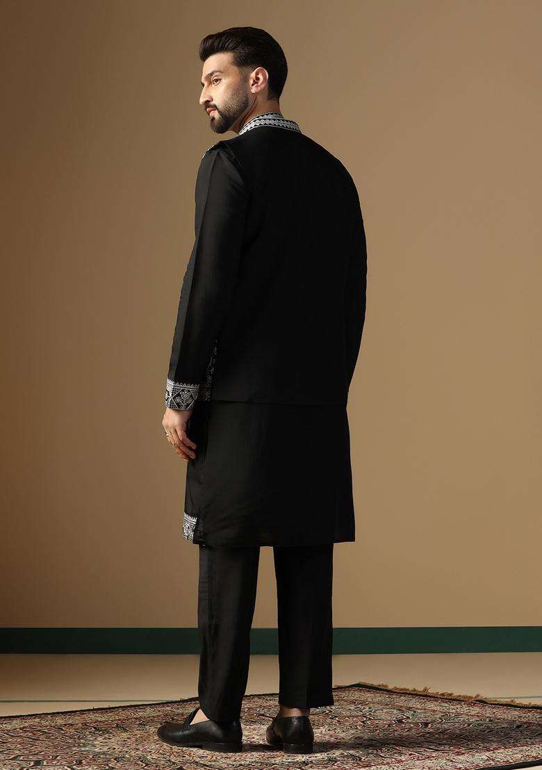 Black Embroidery Silk Kurta Jacket Set For Men - Indya