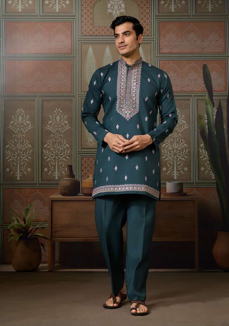Green Embroidered Silk Blend Kurta Set For Men - Indya