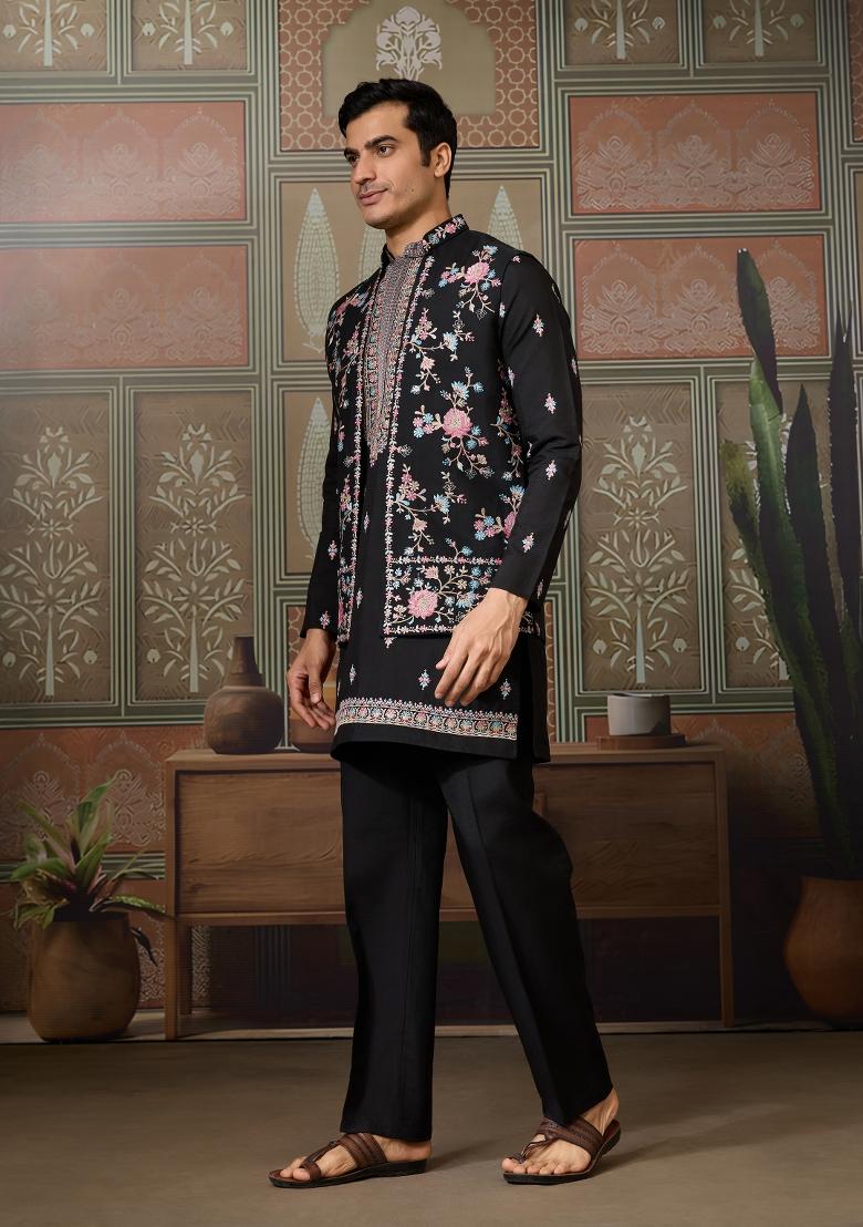 Black Embroidered Silk Kurta Set For Men - Indya