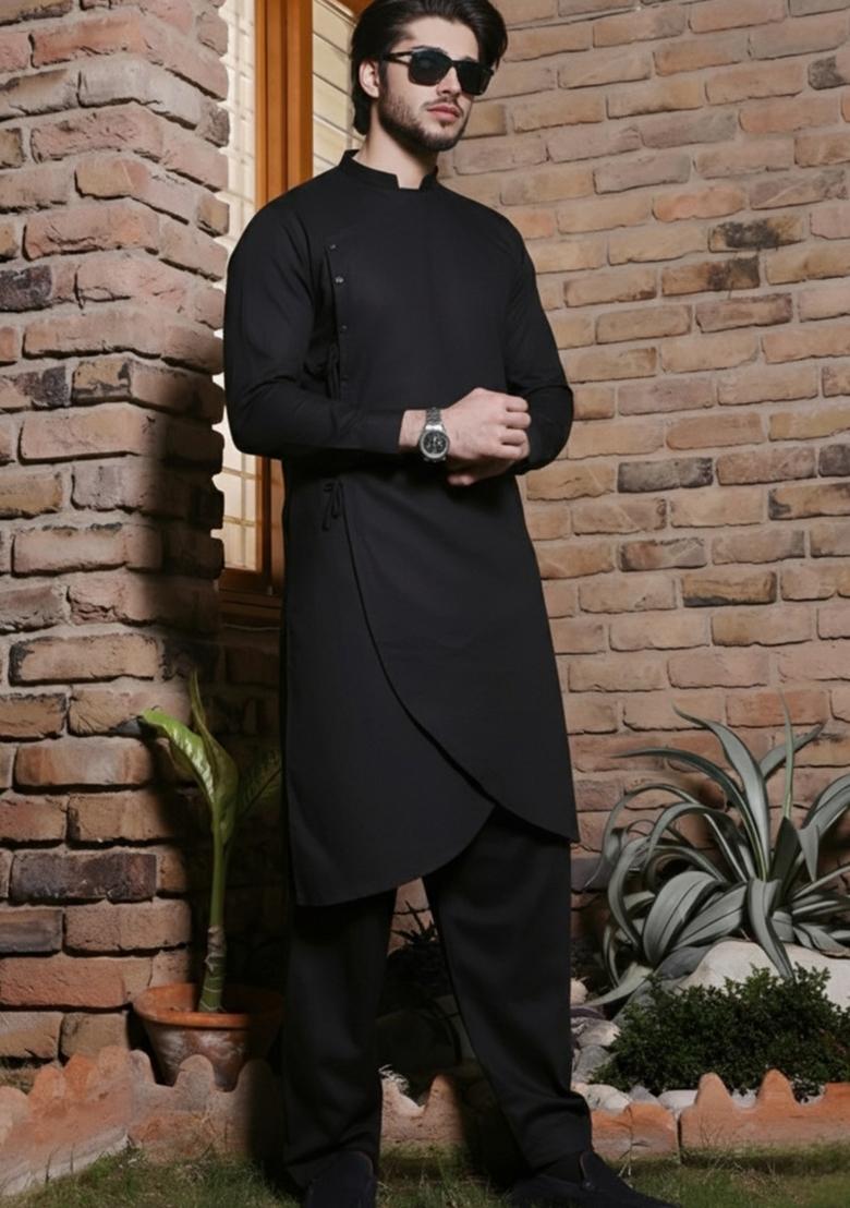 Black Embroidery Cotton Kurta Set For Men - Indya