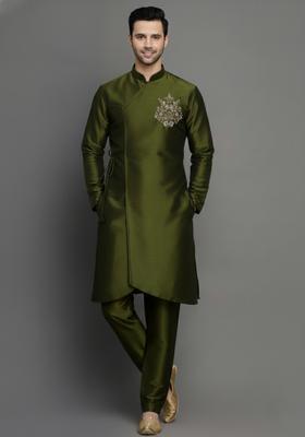 Magenta Embroidery Silk Kurta Set For Men