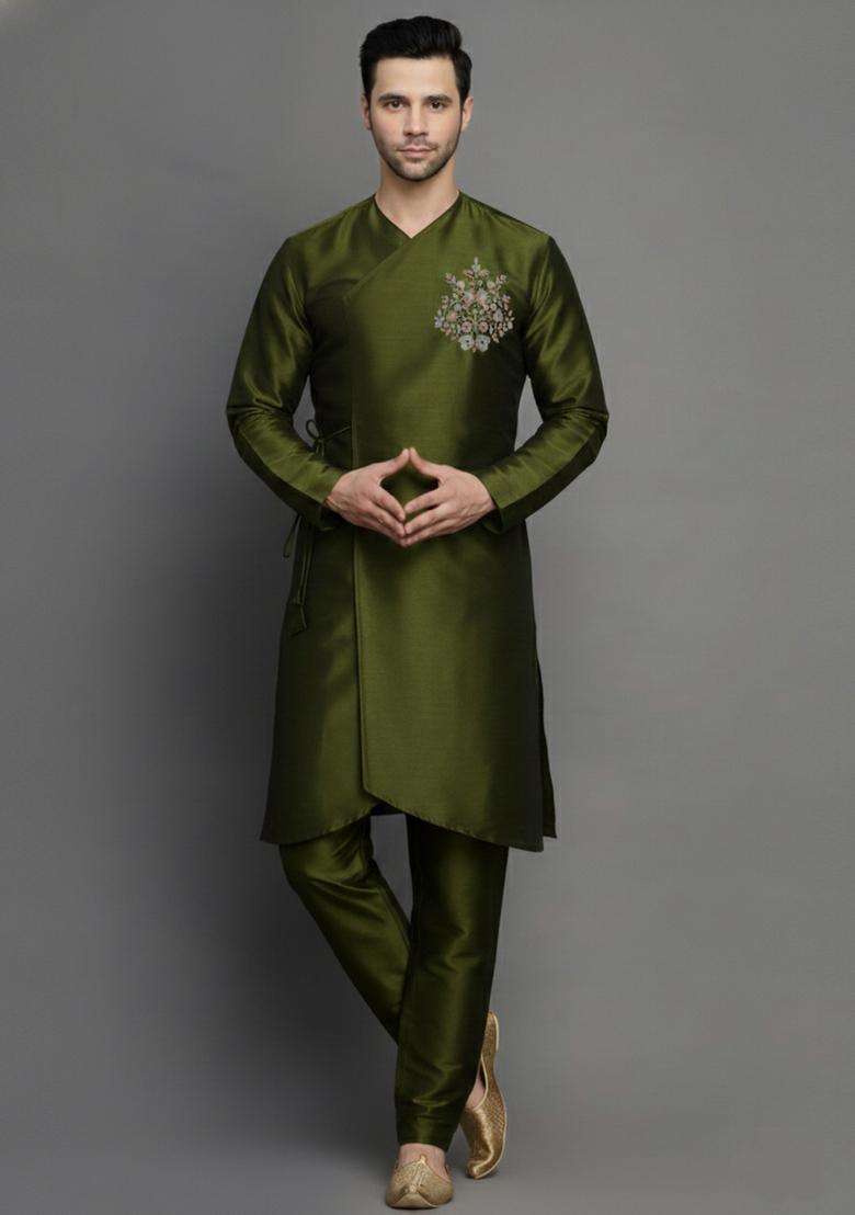 Magenta Embroidery Silk Blend Kurta Set For Men - Indya