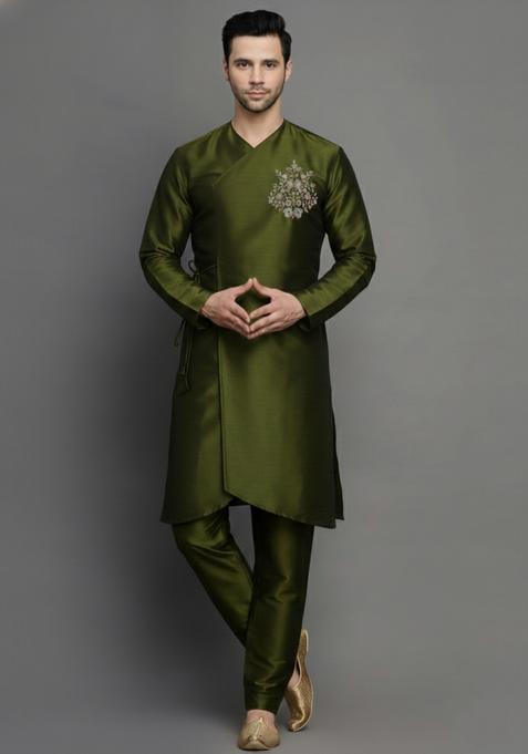 Magenta Embroidery Silk Kurta Set For Men