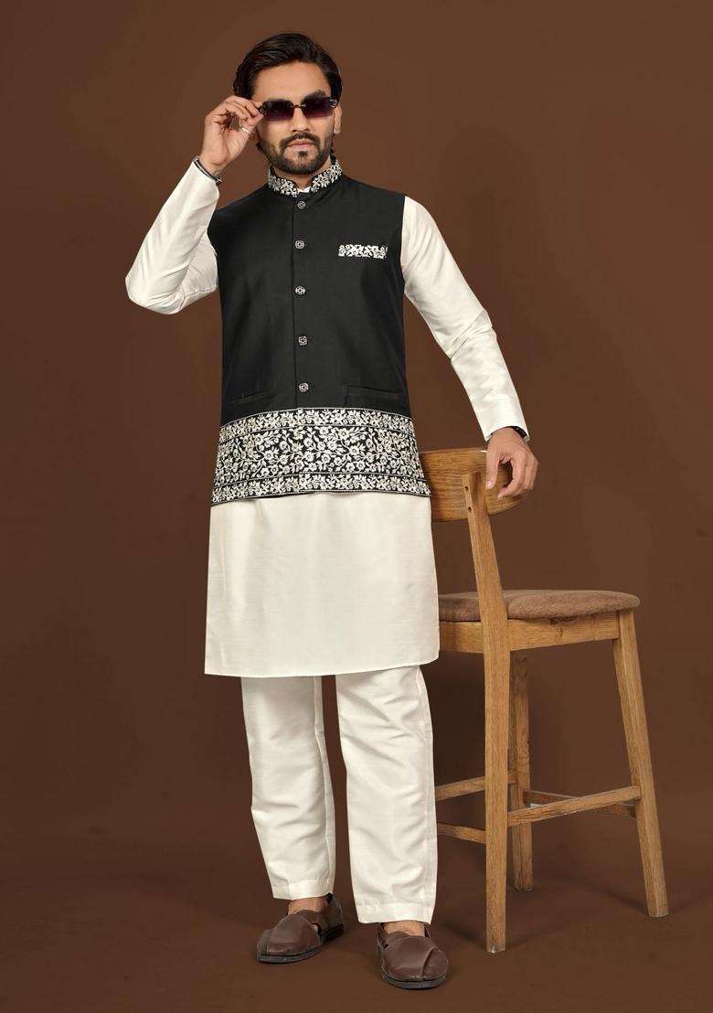 Black Embroidery Silk Blend Kurta Set For Men - Indya
