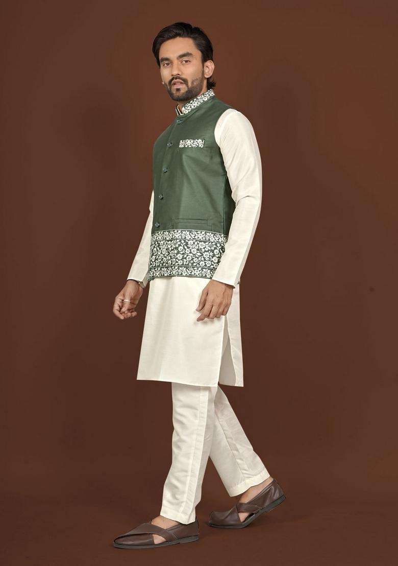 Green Embroidery Silk Blend Kurta Set For Men - Indya