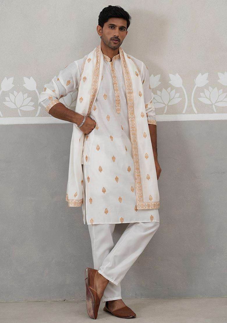 White Embroidery Silk Blend Kurta Pyjama Set For Men - Indya