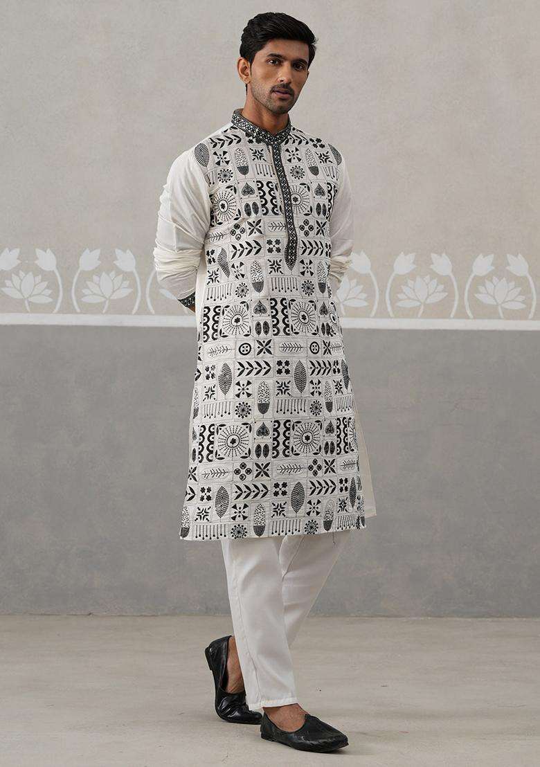 White Embroidery Silk Blend Kurta Pyjama Set For Men - Indya