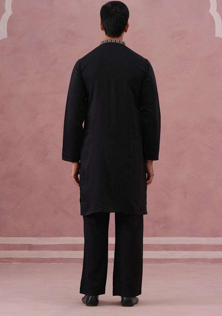 Black Embroidery Silk Blend Kurta Pyjama Set For Men - Indya