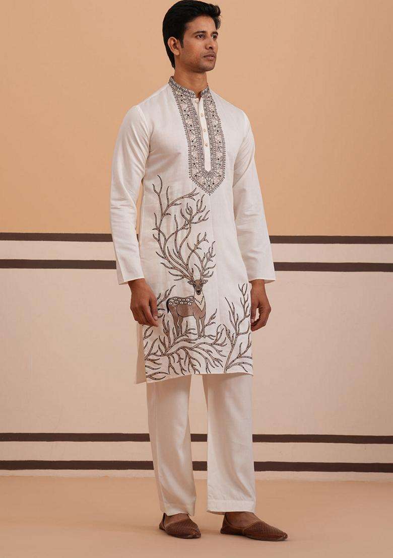 White Embroidery Silk Blend Kurta Pyjama Set For Men - Indya