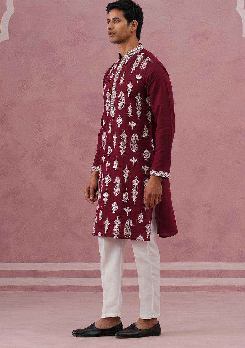 Maroon Embroidery Silk Blend Kurta Pyjama Set For Men - Indya
