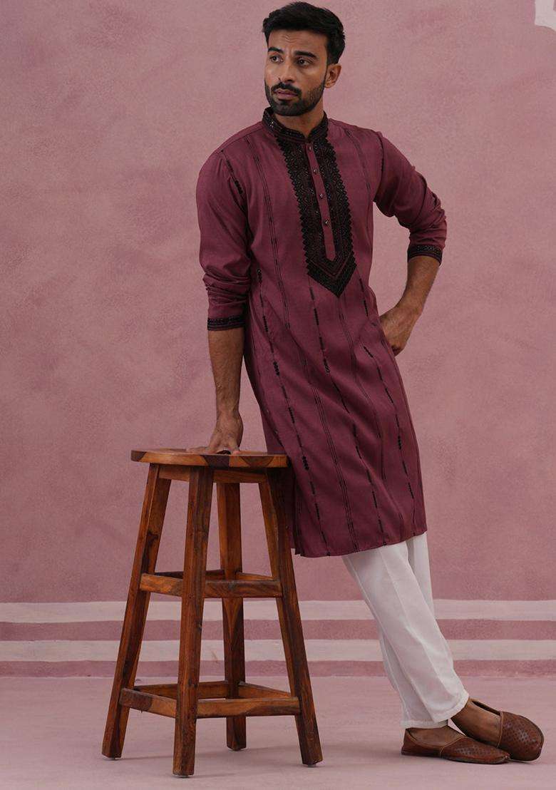 Maroon Embroidery Silk Blend Kurta Pyjama Set For Men - Indya