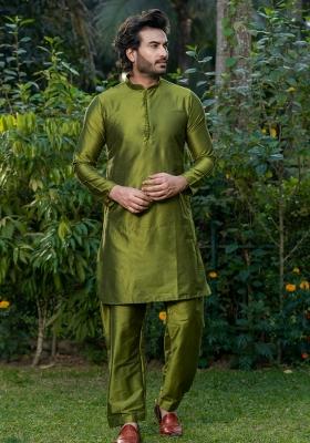 Olive Solid Cotton Kurta Pyjama Set For Men