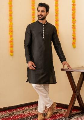 Black Solid Cotton Kurta Pyjama Set For Men