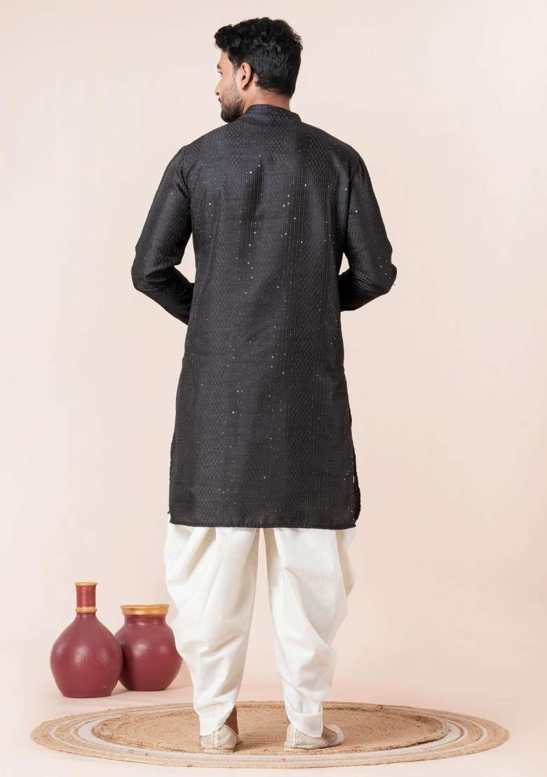 Black Embroidery Bangalorian Kurta Pyjama Set For Men - Indya