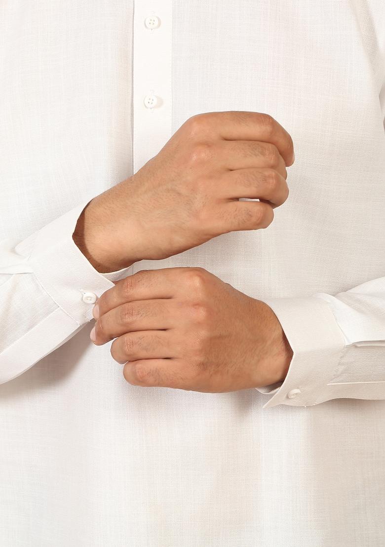 White Solid Cotton Kurta For Men - Indya