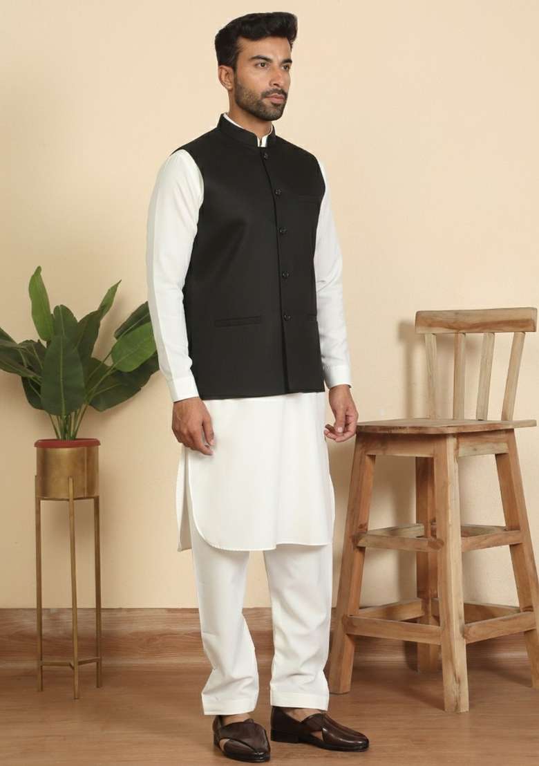 Cream And Black Solid Cotton Nehru Jacket Set For Men - Indya