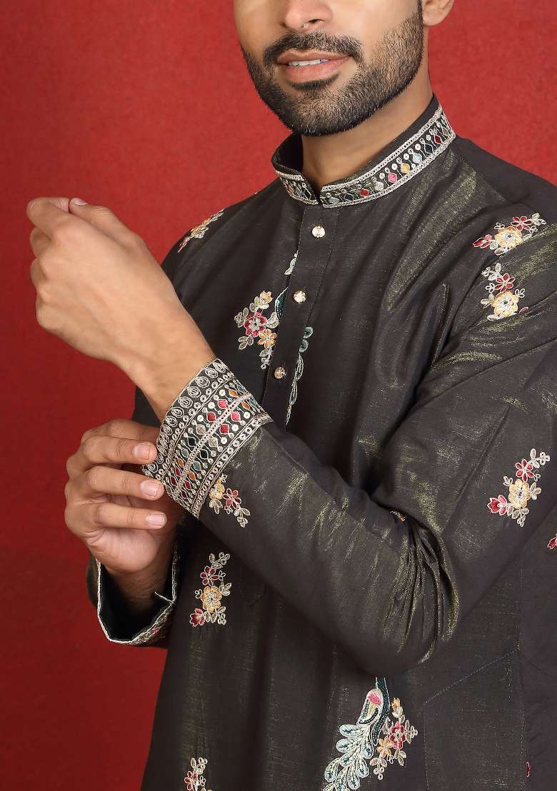 Green Embroidered Cotton Kurta Set For Men - Indya