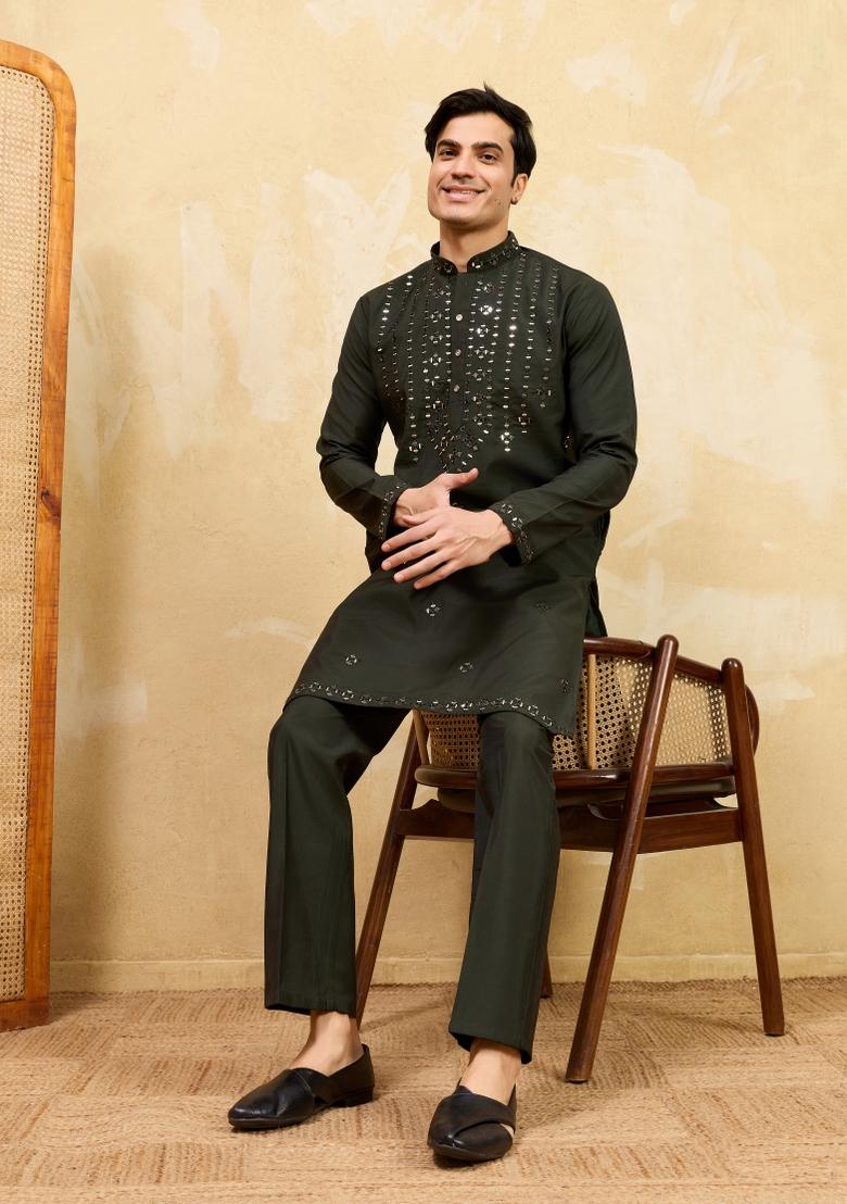 Green Embroidered Silk Blend Kurta For Men - Indya