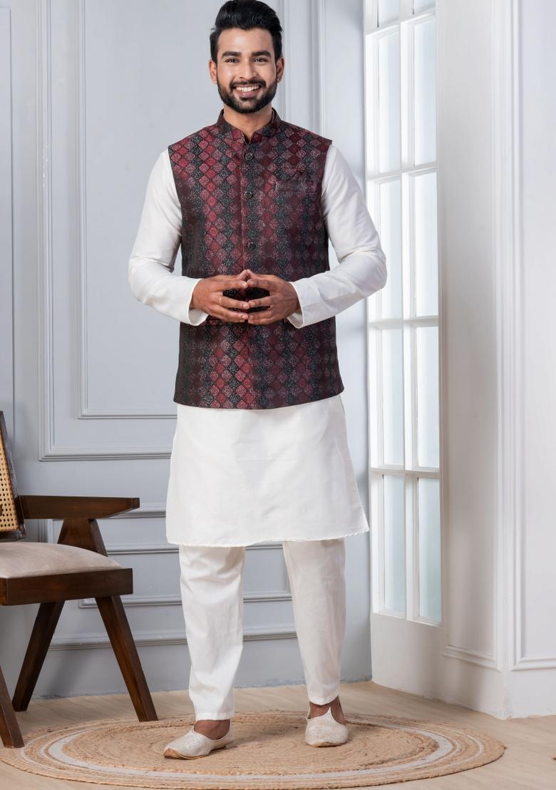Red Embroidery Silk Kurta Set For Men - Indya