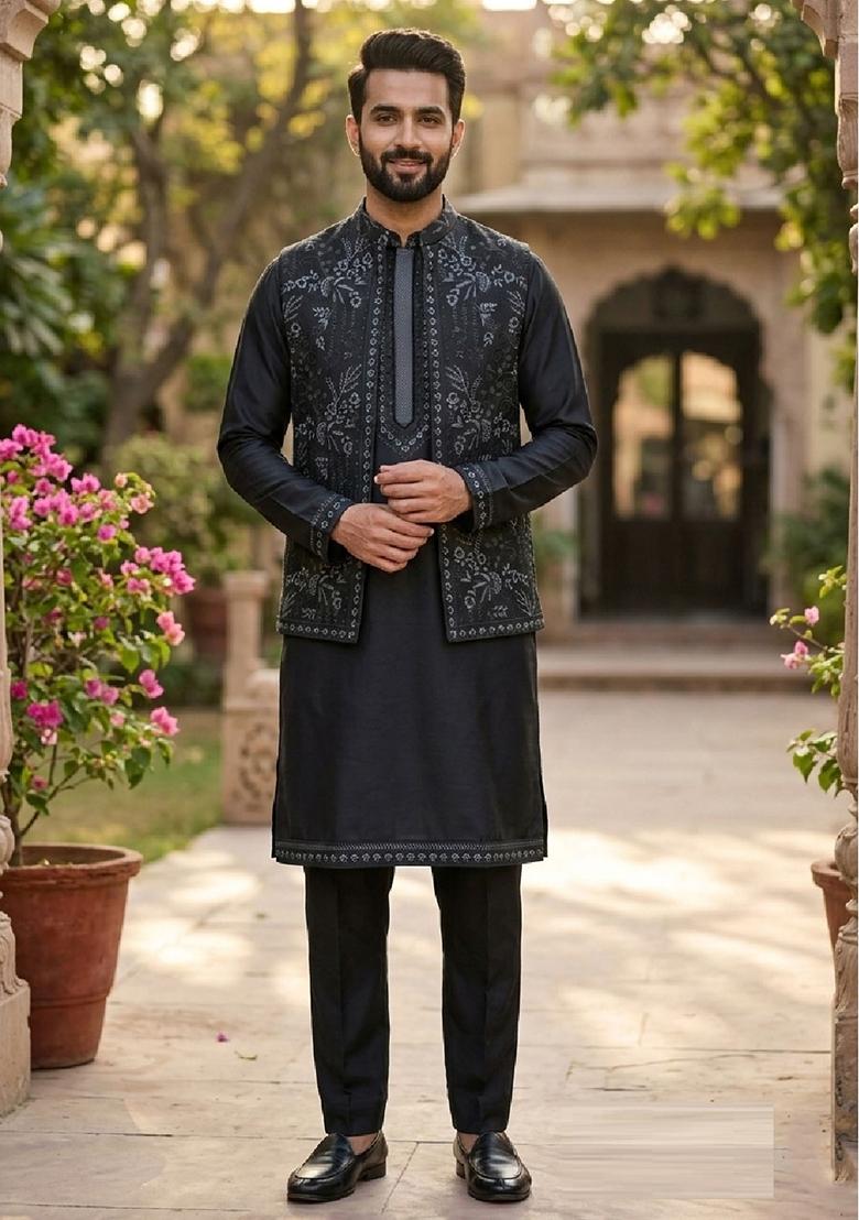 Black Embroidery Doniar Jacket Set For Men - Indya
