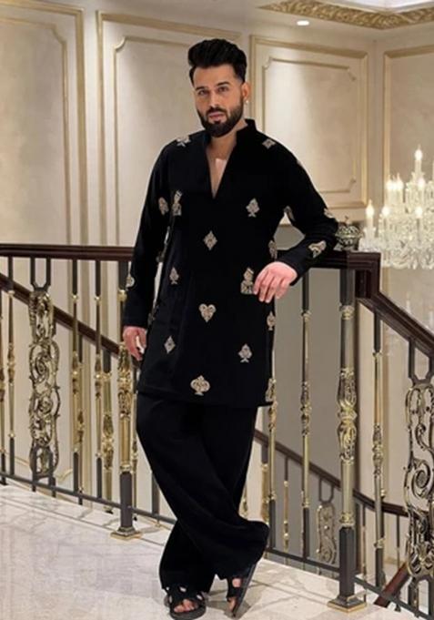Black Embroidered Rayon Kurta For Men