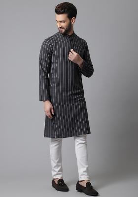 Black Solid Cotton Kurta For Men