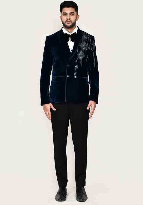 White Embroidered Velvet Suit Set For Men