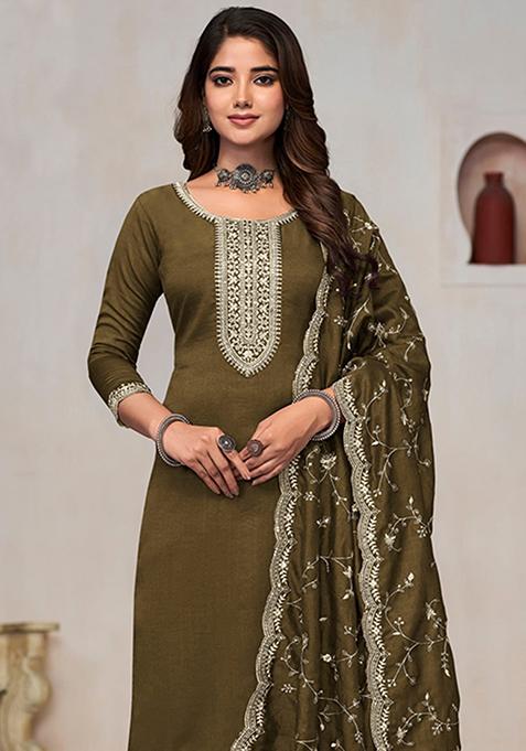 Women Green Vichitra Silk Embroidery work Kurta Set With Dupatta