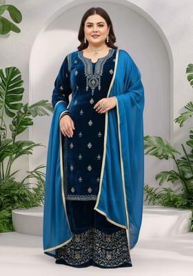 Teal Embroidery Velvet Kurta Set