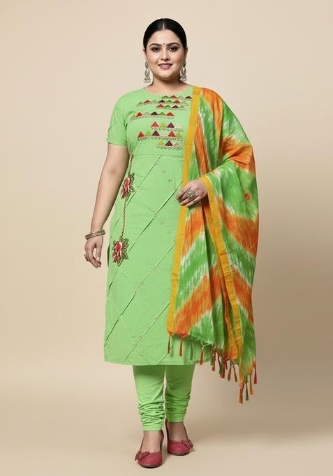Green Embroidered Cotton Blended Kurta Set